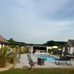 La Cocooning Villa *